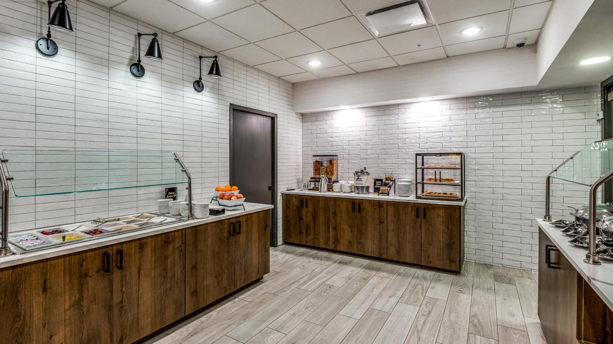 Staybridge Market Ctr Field, An Ihg 3*