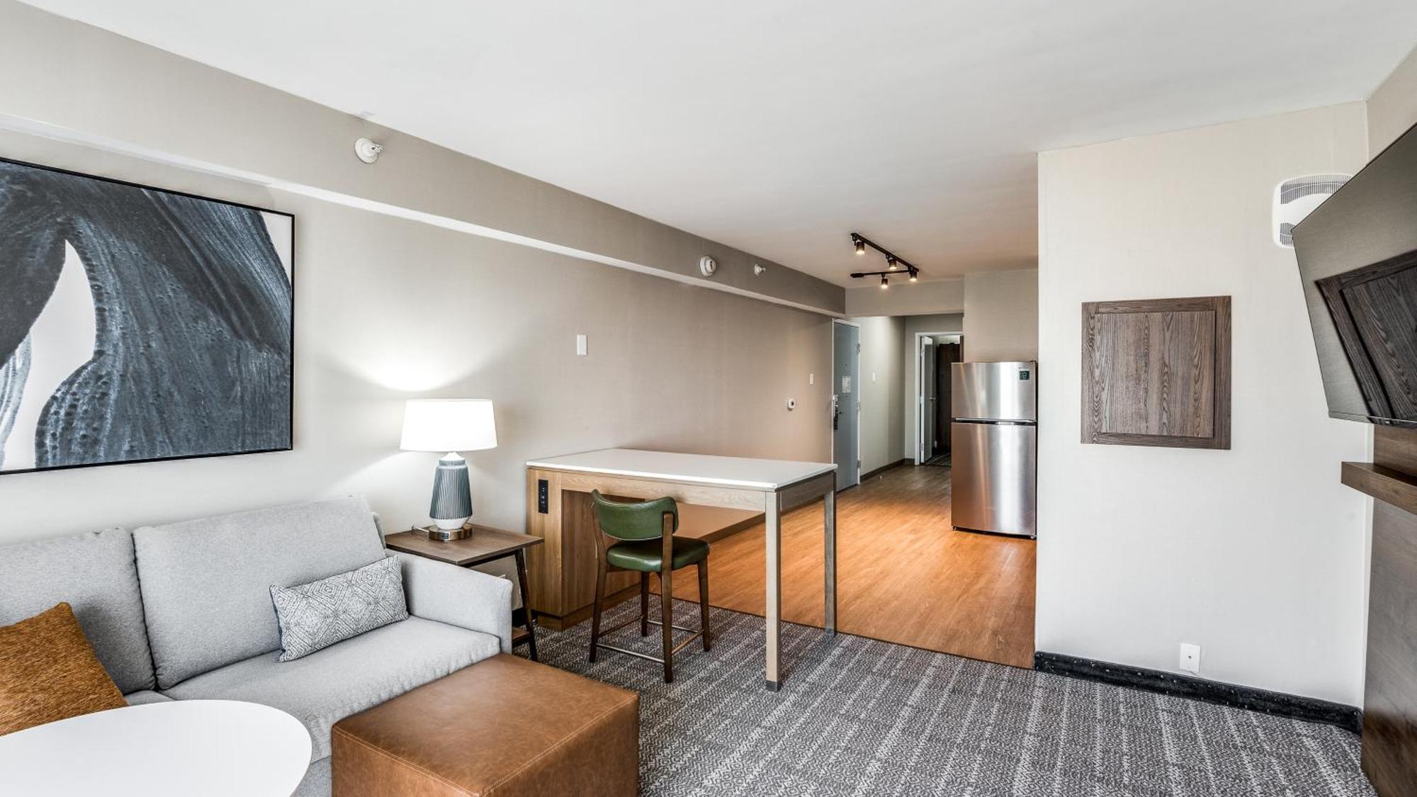 Staybridge Market Ctr Field, An Ihg Hotel Dallas