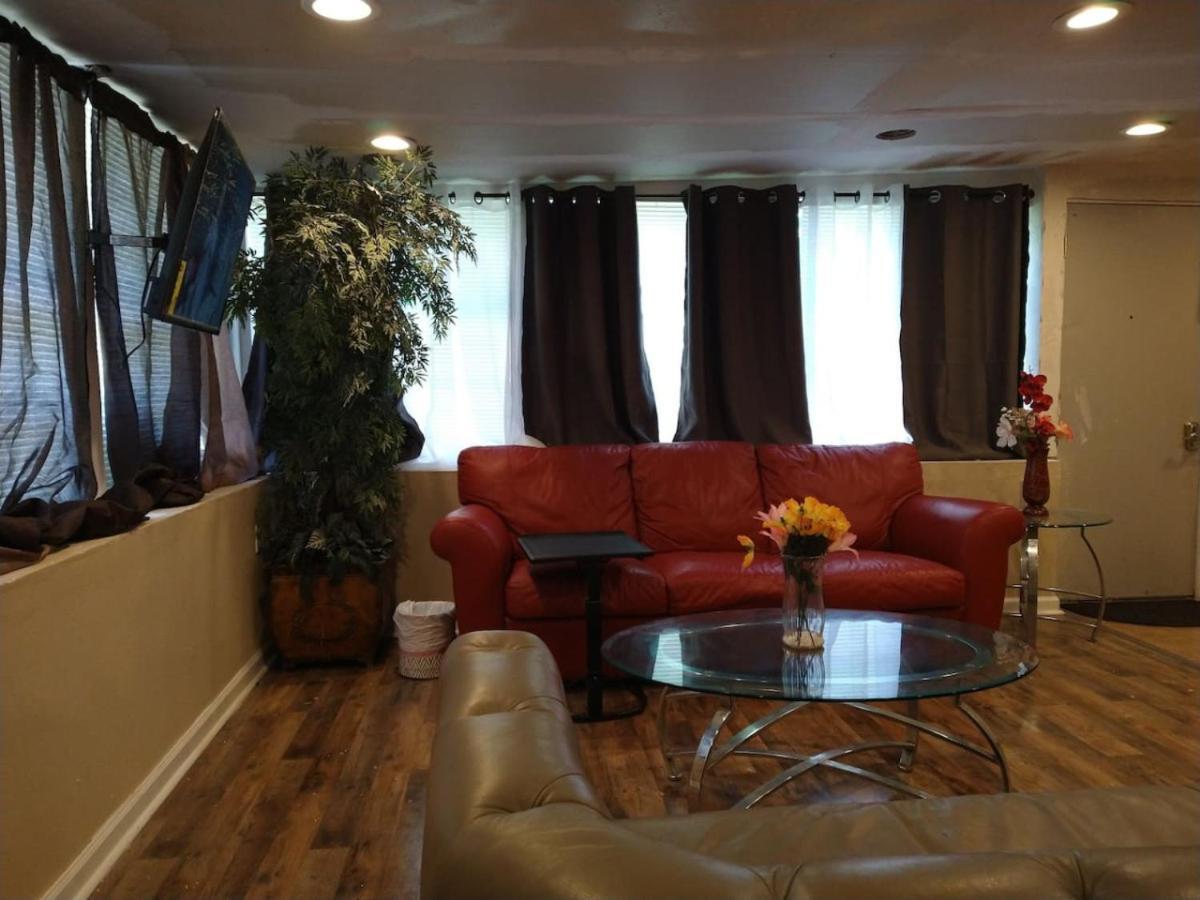 Apartment Adorable Spacious With Private Entrance