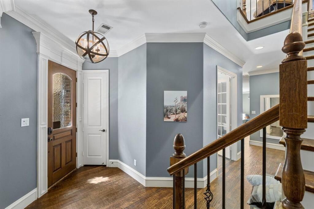 Luxury 4br With Game And Fire Pit Dallas