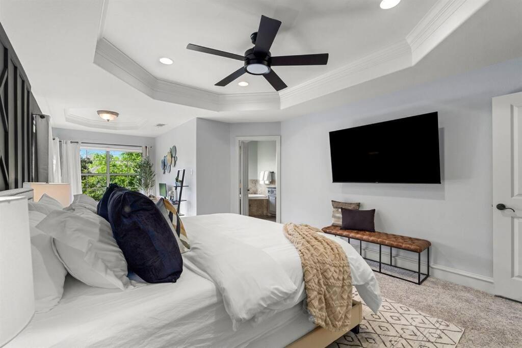 Luxury 4br With Game And Fire Pit Dallas