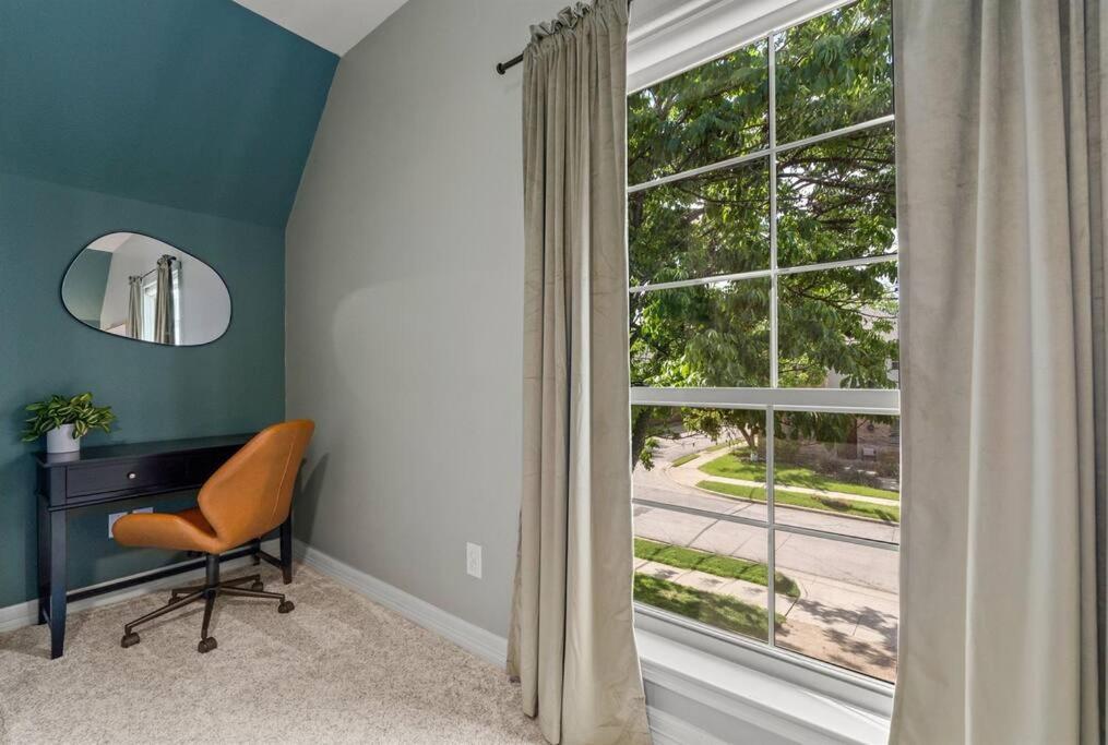 Holiday home Luxury 4br With Game And Fire Pit Dallas