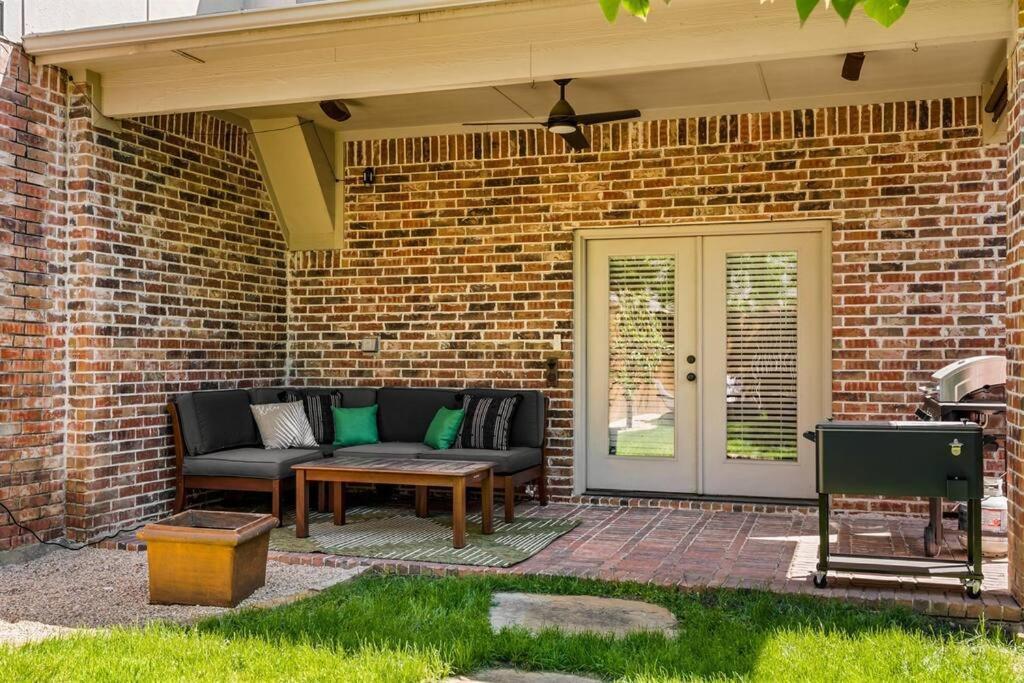 Luxury 4br With Game And Fire Pit Dallas