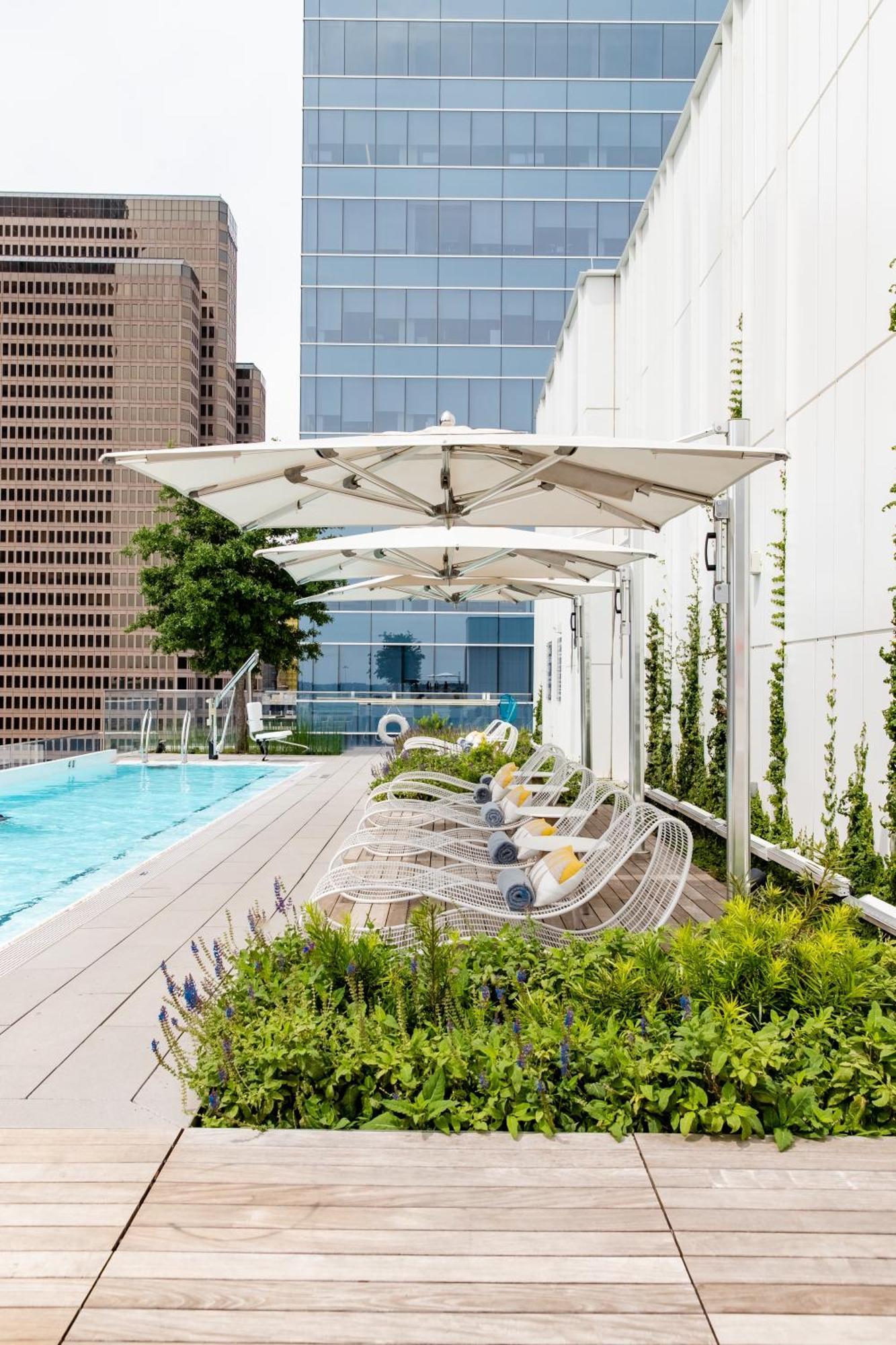 Hall Arts Dallas, Curio Collection By Hilton 5*