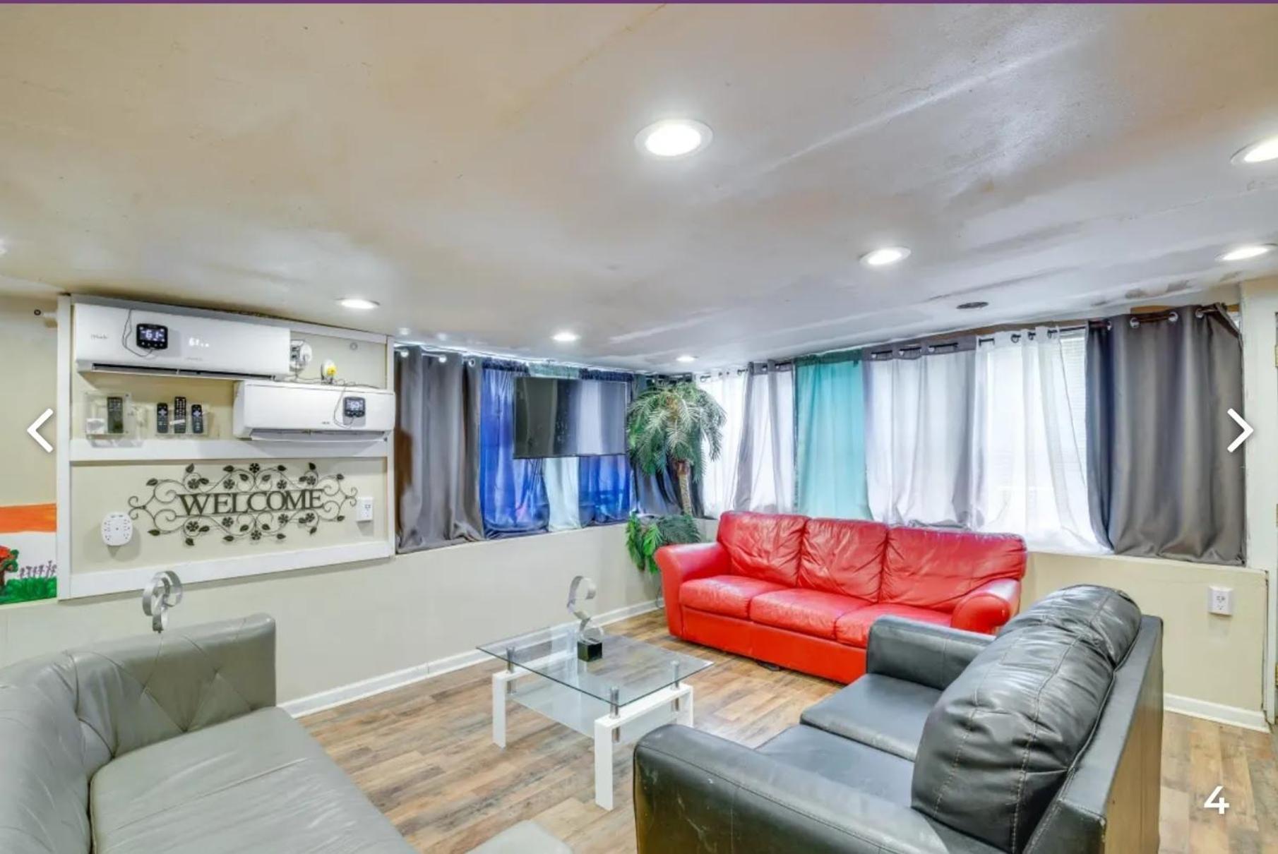Adorable Spacious With Private Entrance Apartment *