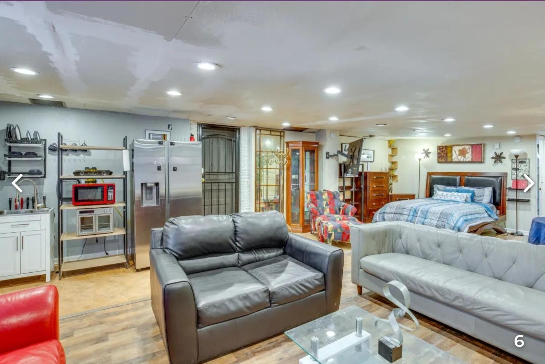 Adorable Spacious With Private Entrance Apartment Dallas