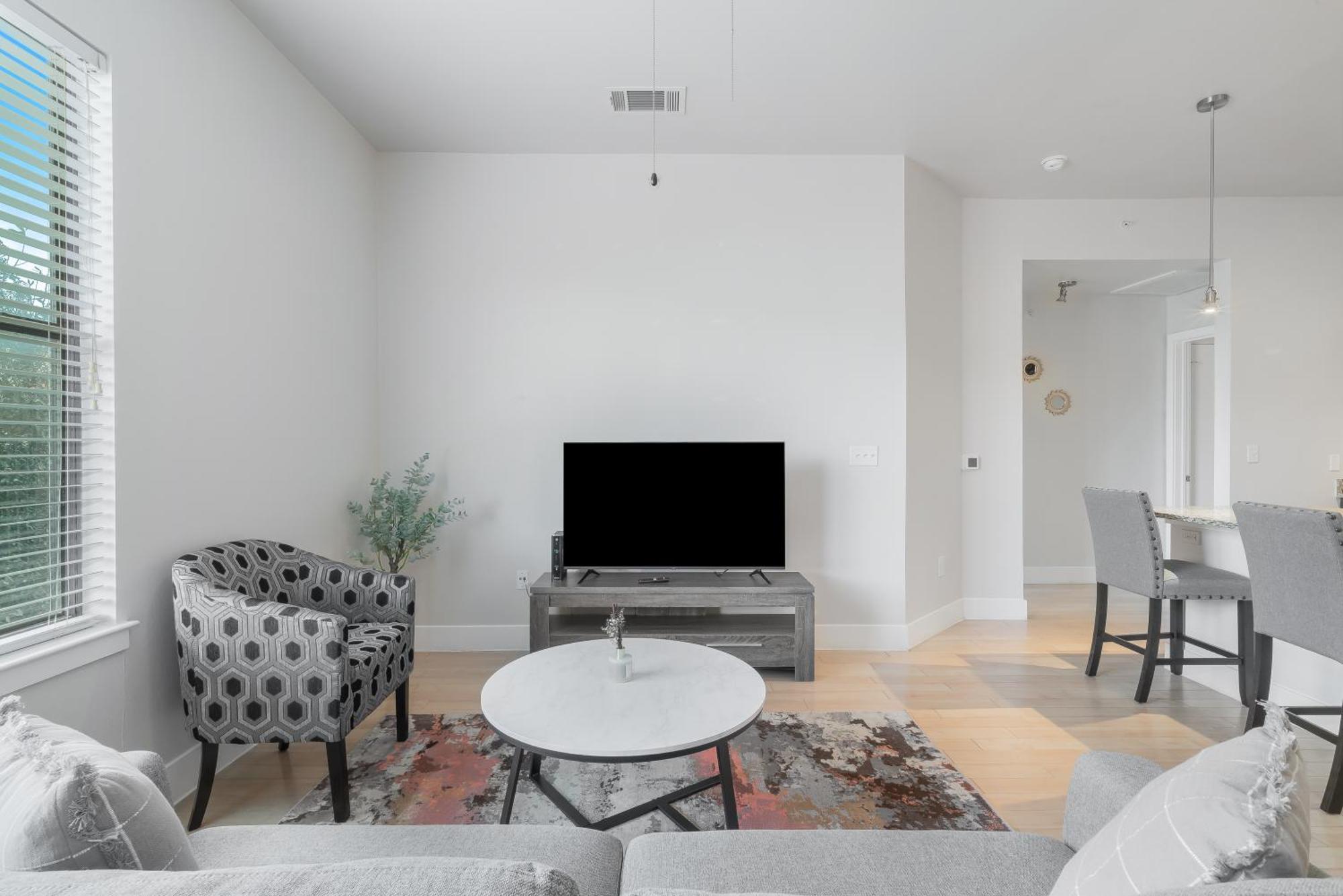Cs 2428 Modern Suite, Pool, Gym, Parking Apartment Dallas