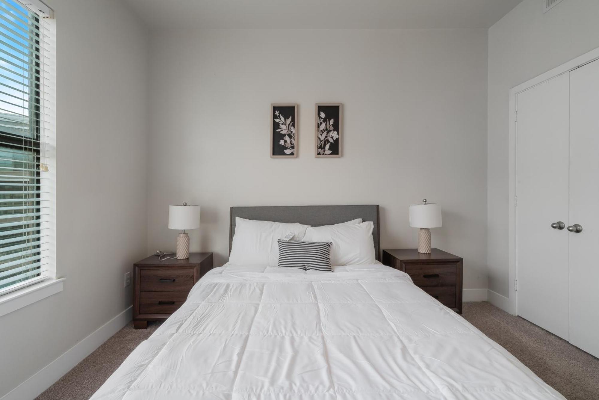 Cs 4516 Lovely In Uptown Hub Apartamento *