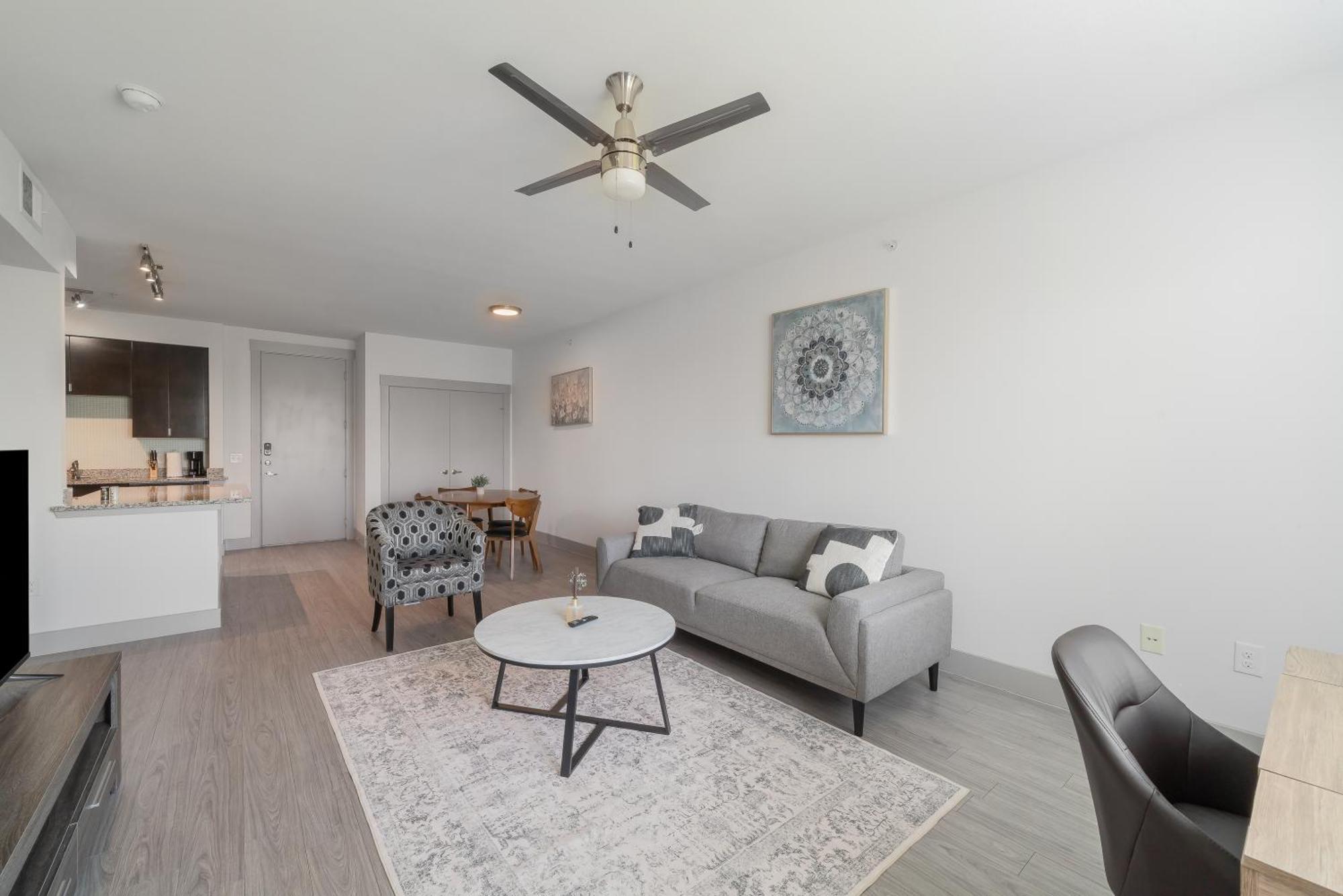 Apartment Park West 450 1bedroom Suite, Pool, Gym, Parking Dallas