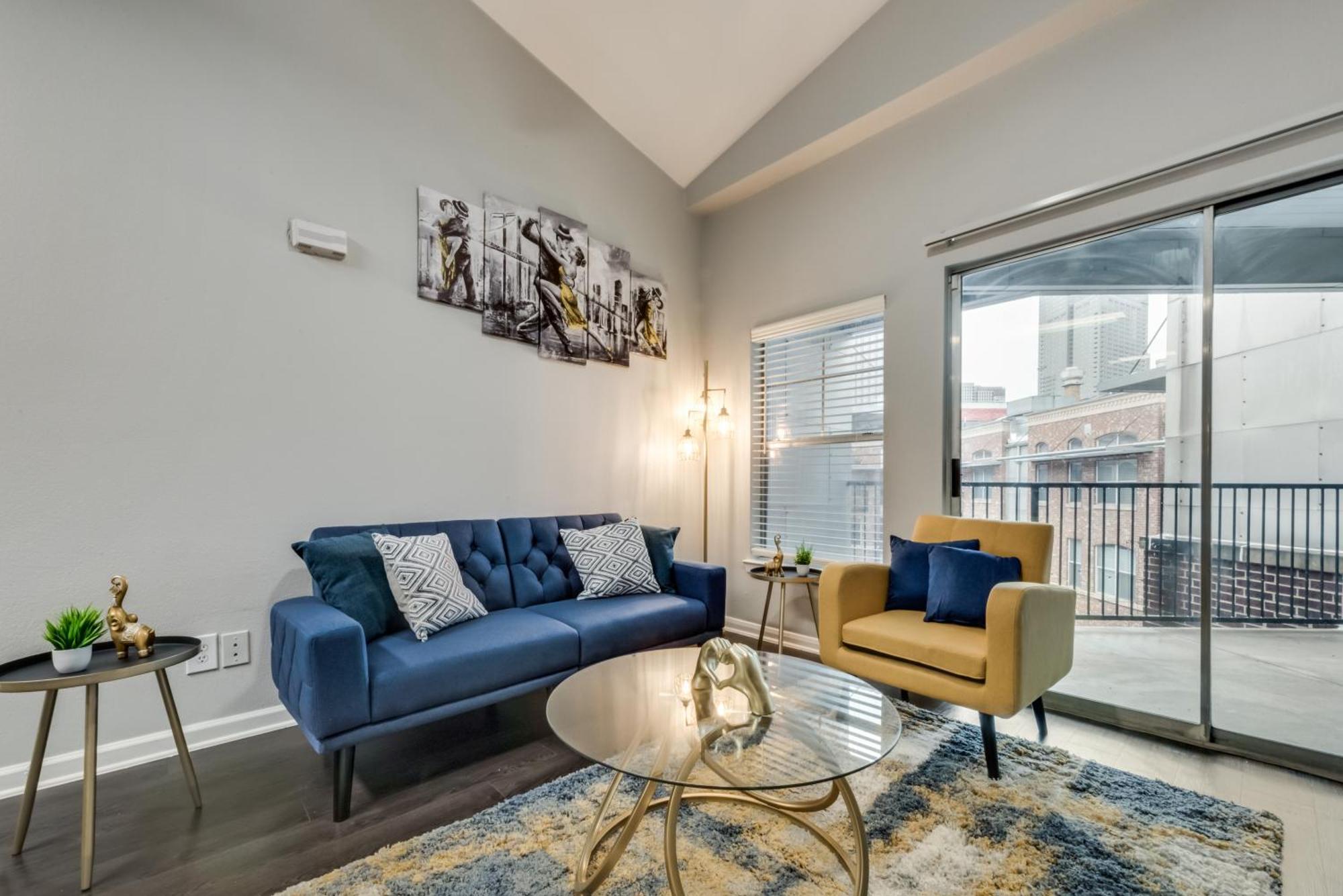 Loft Style 2br Apt I Center I Pool I Gym I Workspace I Pets Apartment