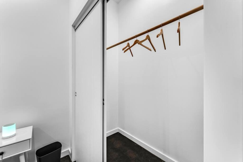 Apartment Deep Ellum Art Novea