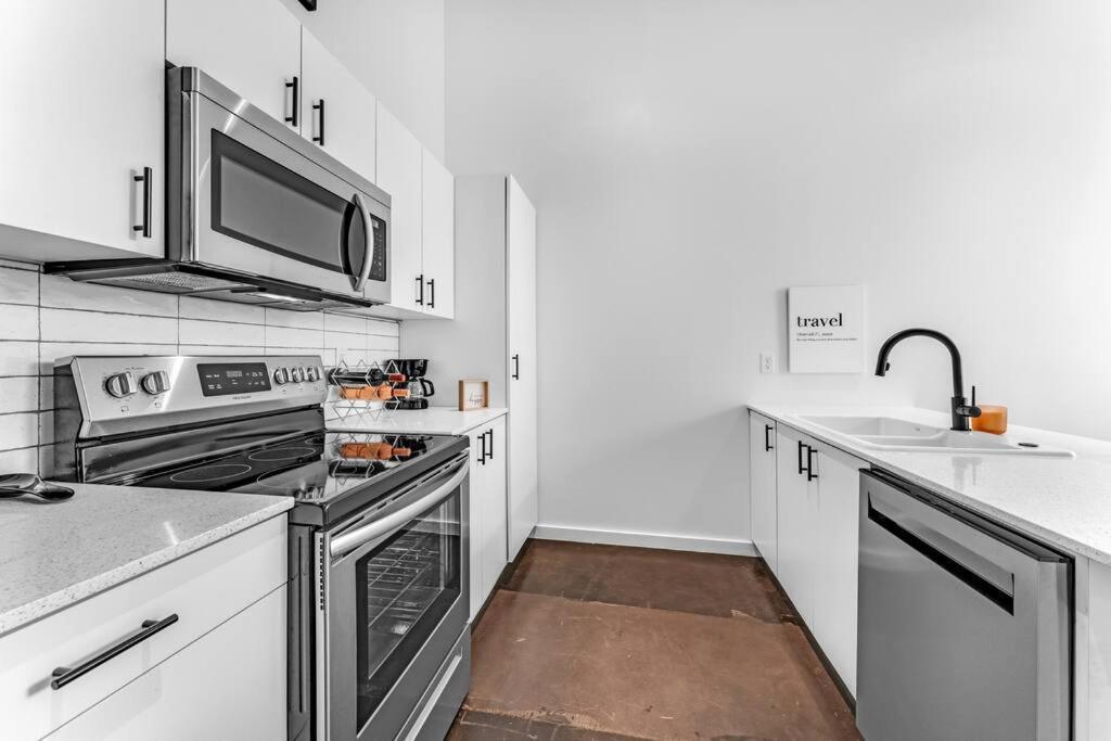 Deep Ellum Art Novea Apartment *