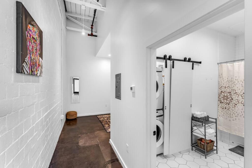 Deep Ellum Art Novea Apartment Dallas