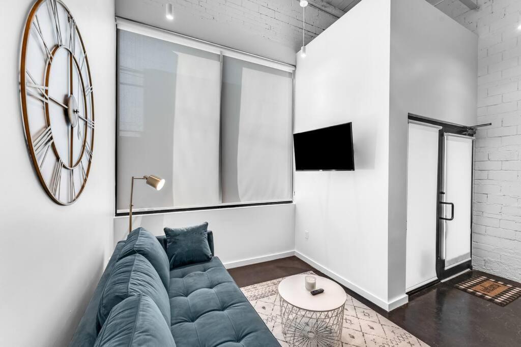 Apartment Deep Ellum Art Novea Dallas