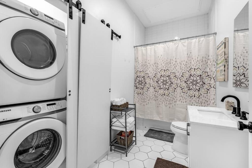 Deep Ellum Art Novea Apartment