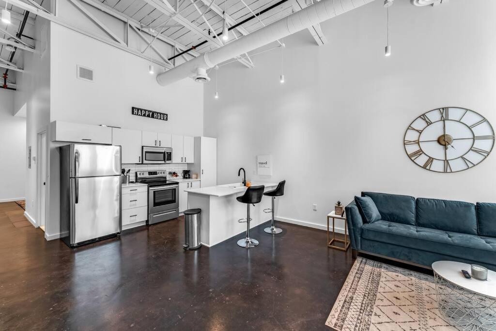 Apartment Deep Ellum Art Novea Dallas