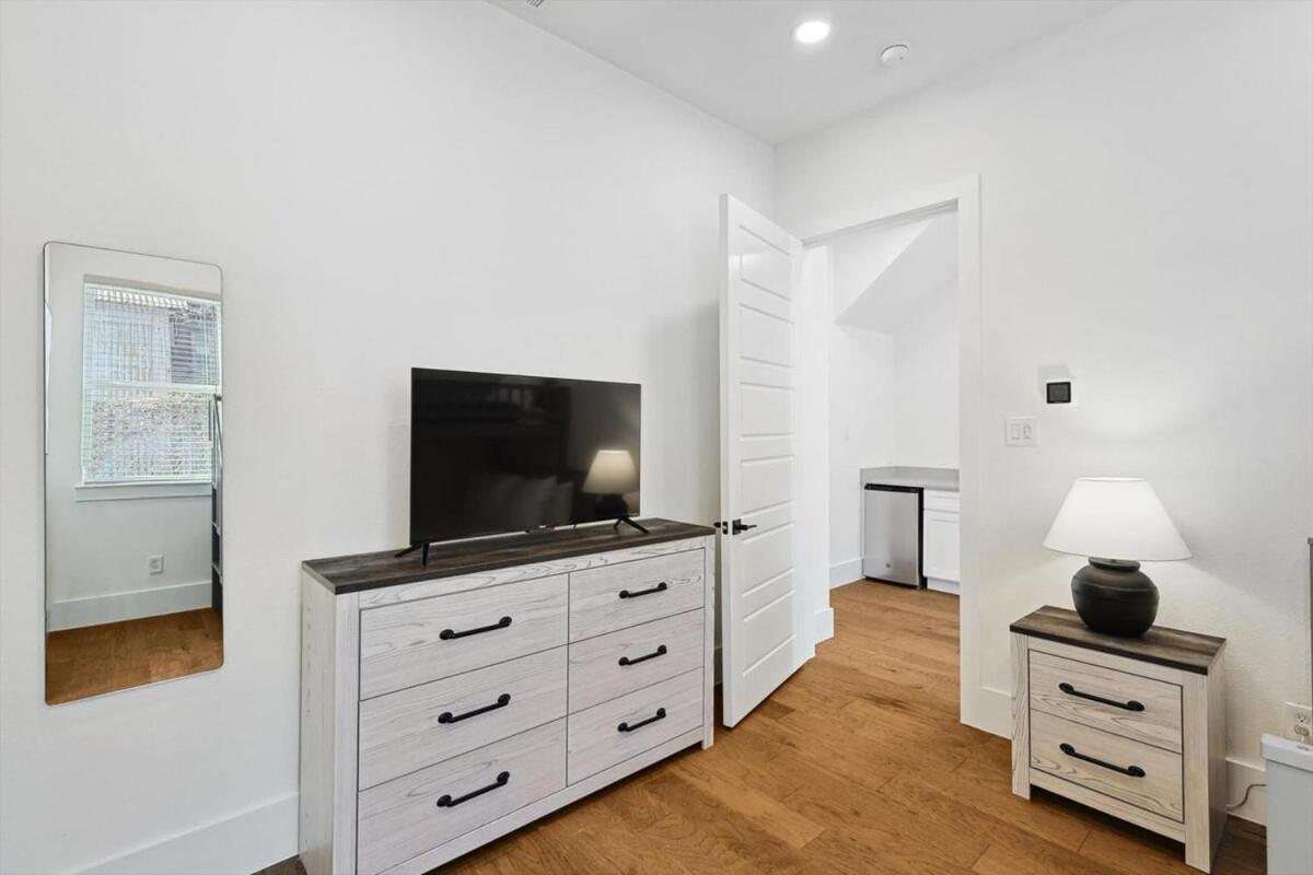 3-bd Luxury Living W Rooftop Garden Views Holiday home *