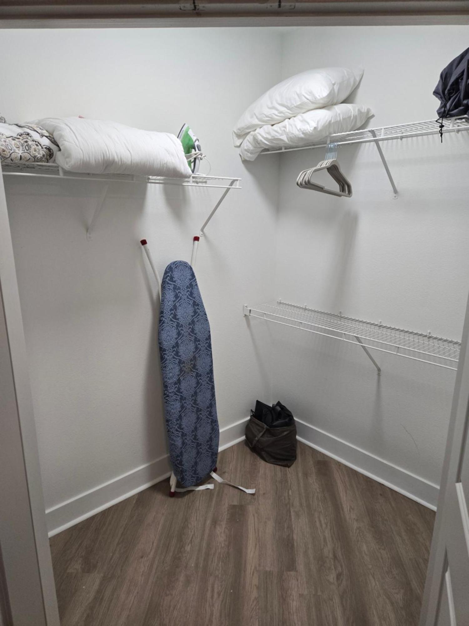 Cozy 1bedrm/1bed/air Mattress Apartment Dallas