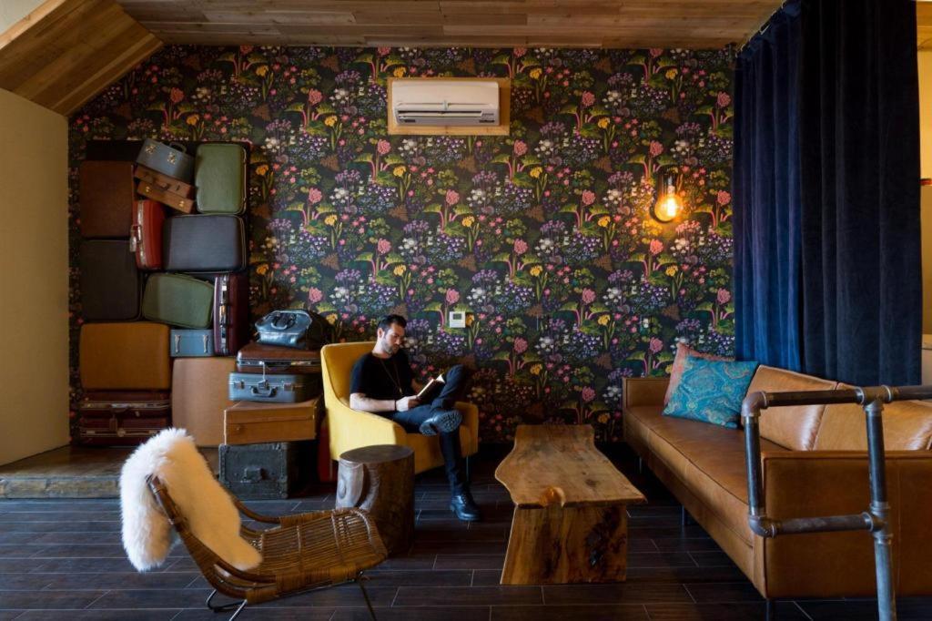 Hostel Deep Ellum - Adults Only *