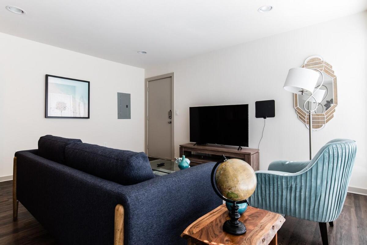 Apartment Reagan 202 *
