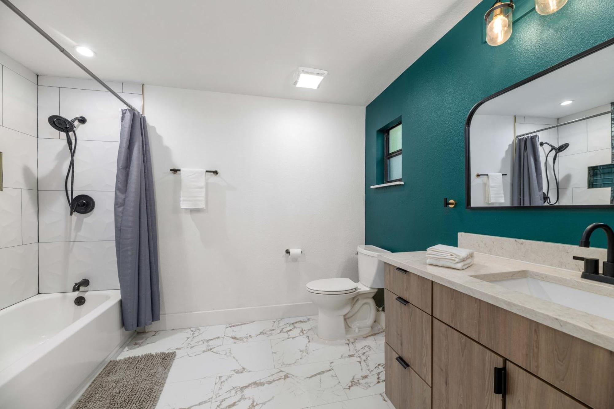 Incredible Modern 4 Bedroom