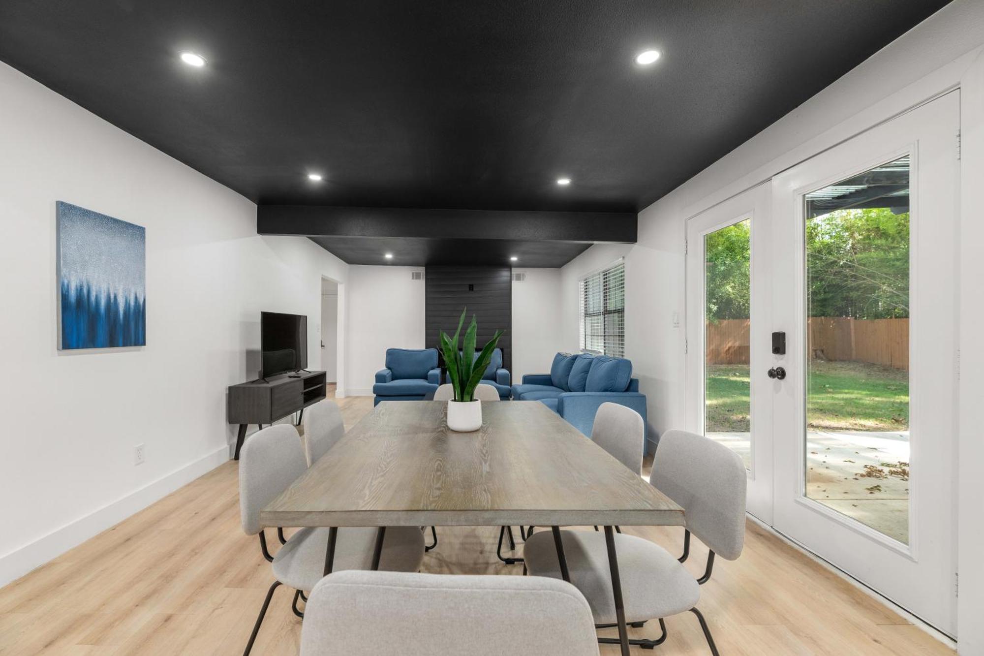 Incredible Modern 4 Bedroom Holiday home