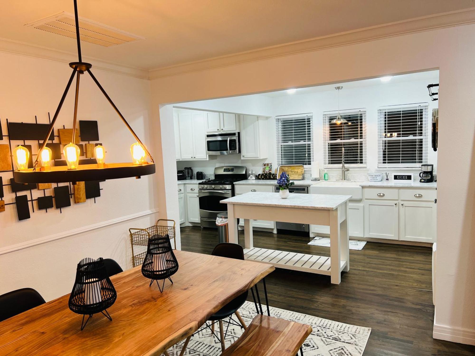 3br 2 Ba On M-street!