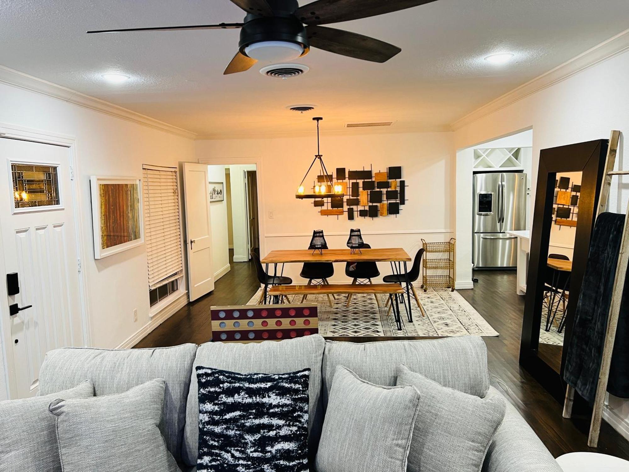 3br 2 Ba On M-street! Holiday home