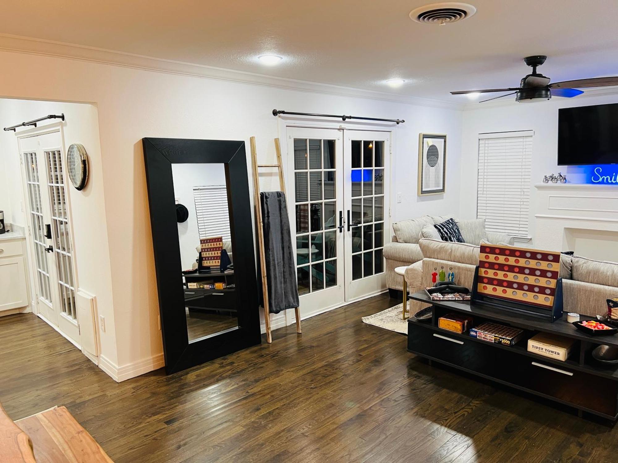 3br 2 Ba On M-street! * Dallas