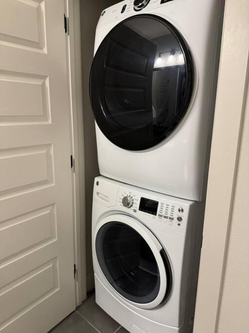 1 Bedroom Wifi Fitness Deep Ellum *