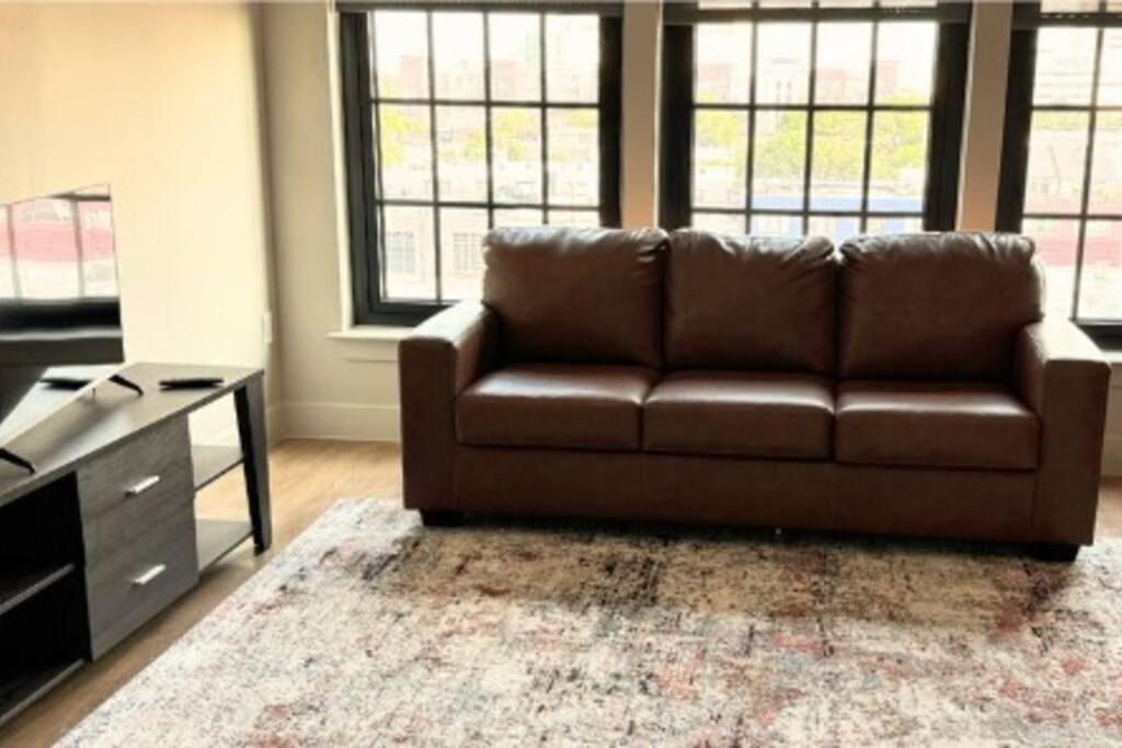 1 Bedroom Wifi Fitness Deep Ellum Apartment