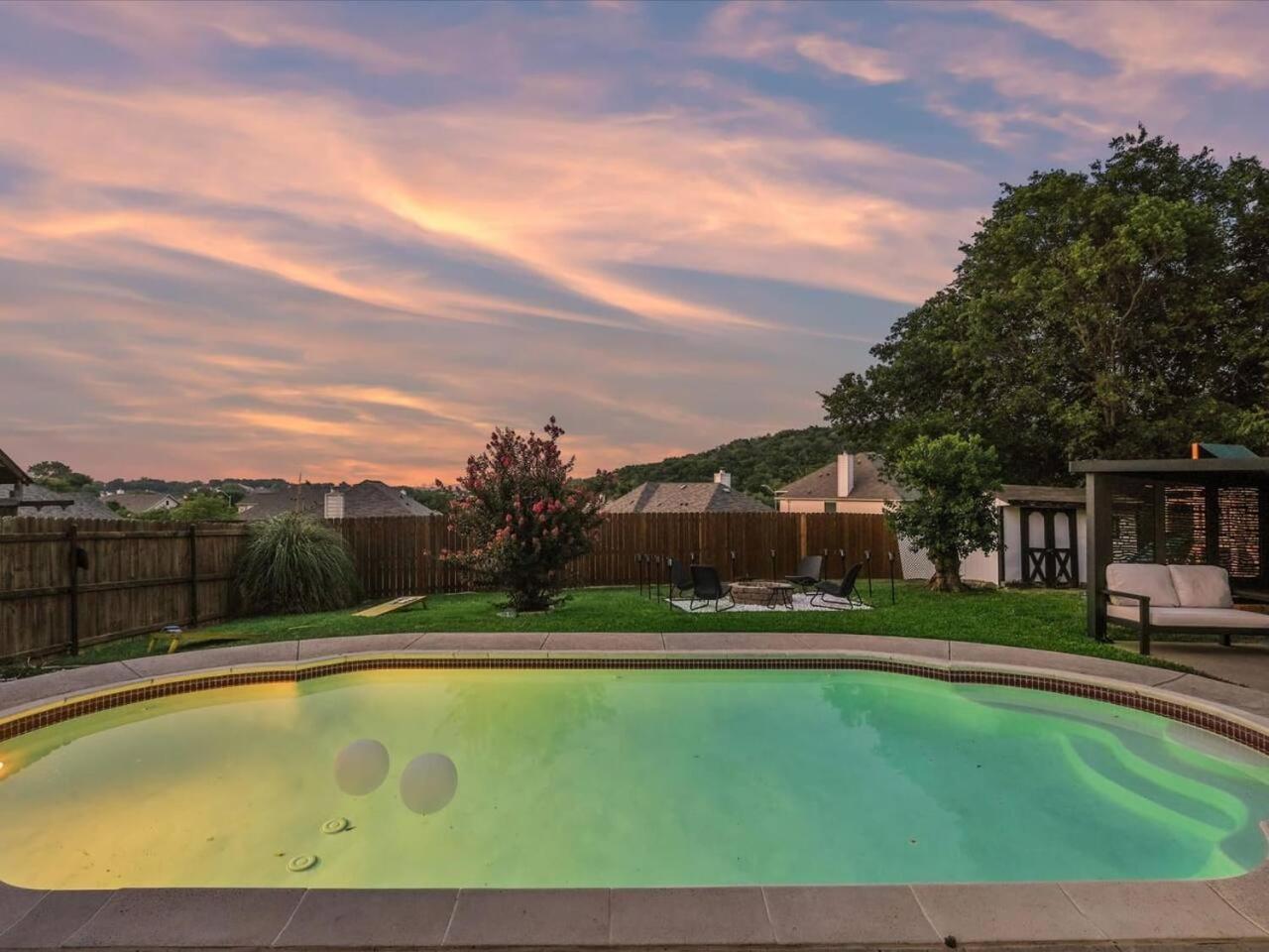 Modern 5br Mountain View W Pool, Fire Pit, 16 Ppl Villa