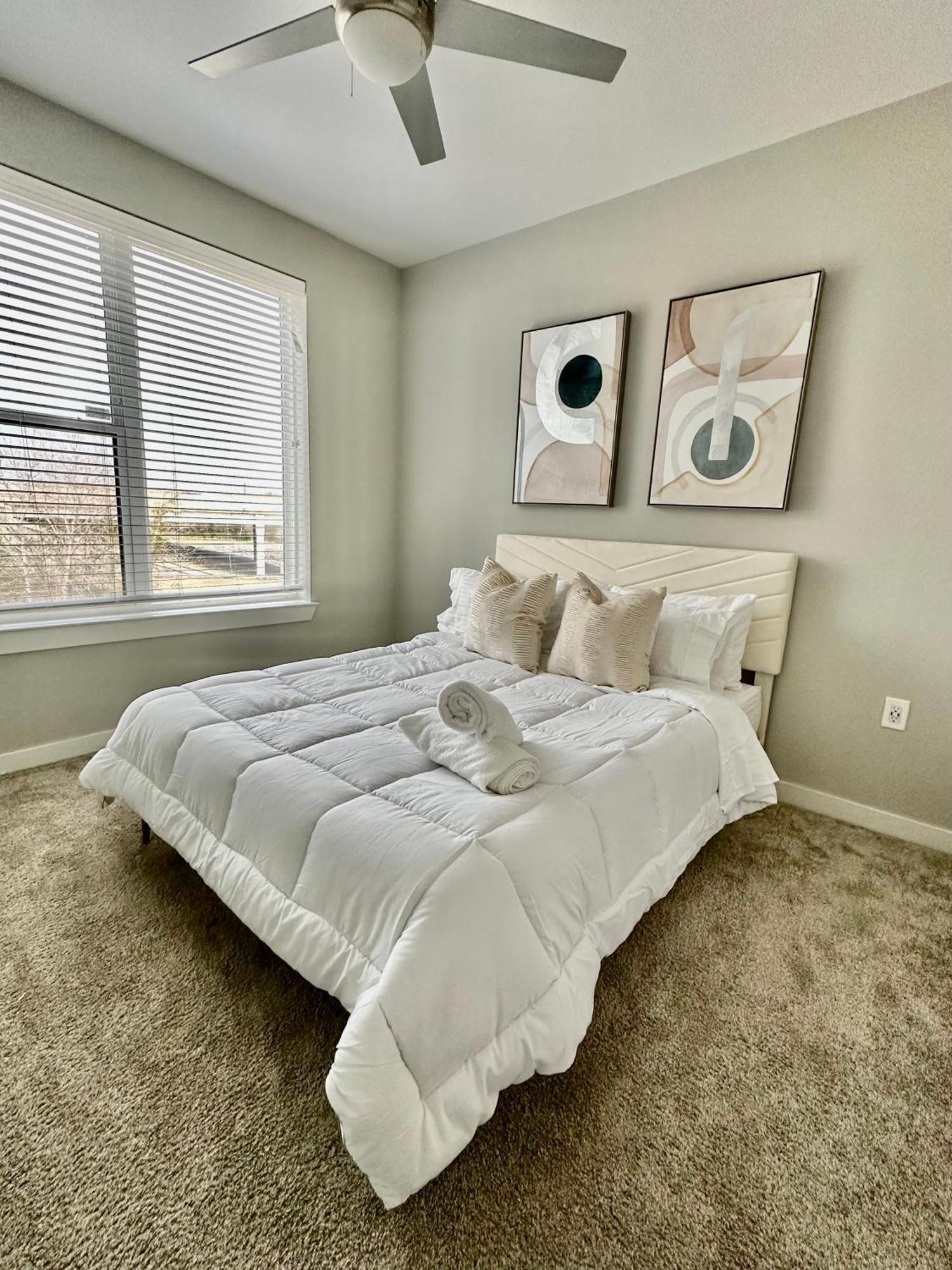 2br 2bth Luxury Minutes From Field Airport * Dallas