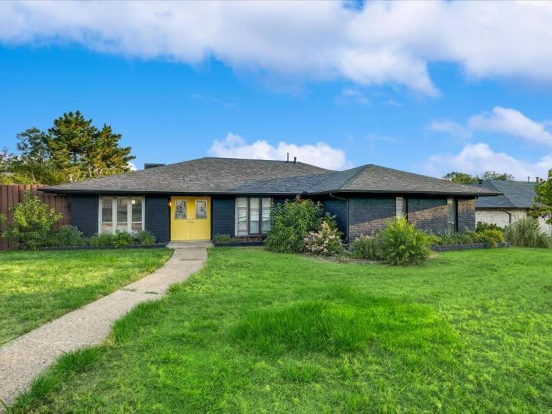 Posh 6br 2,5ba With Pool, Media-game & Hot Tub Dallas