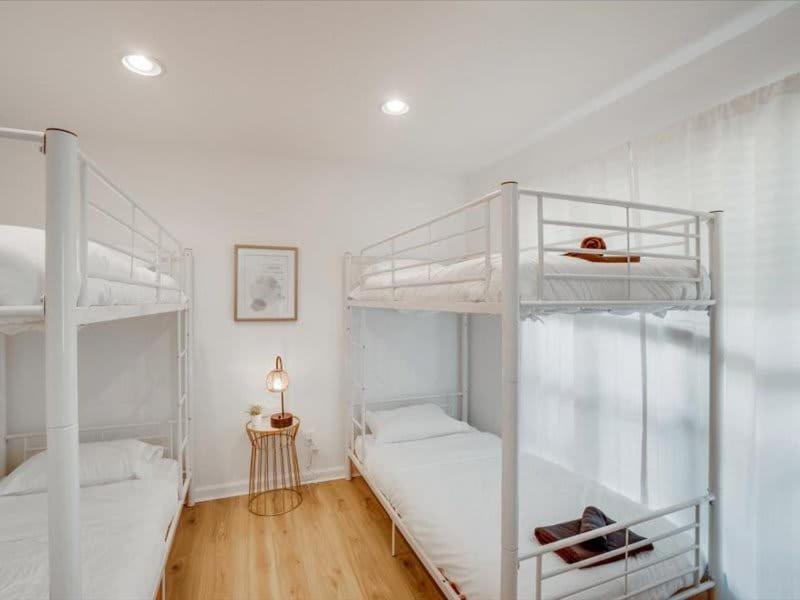 Posh 6br 2,5ba With Pool, Media-game & Hot Tub Holiday home *