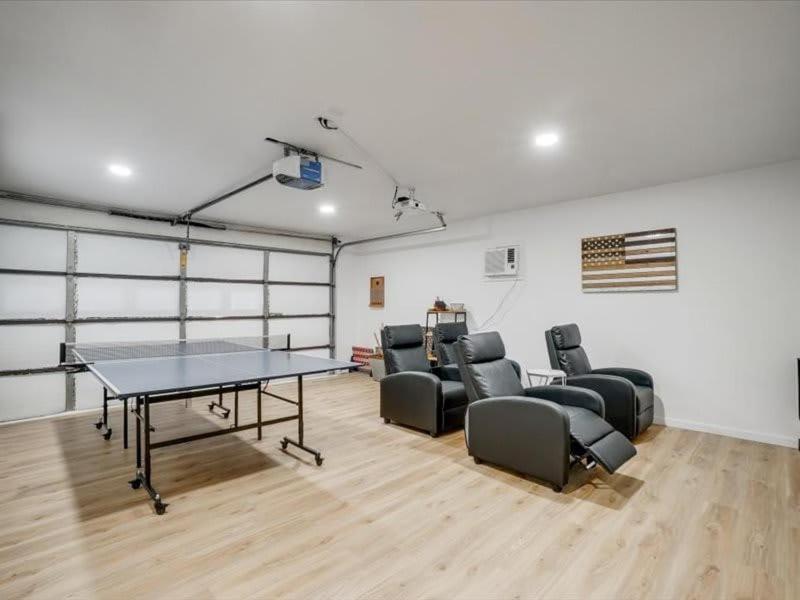 Holiday home Posh 6br 2,5ba With Pool, Media-game & Hot Tub *