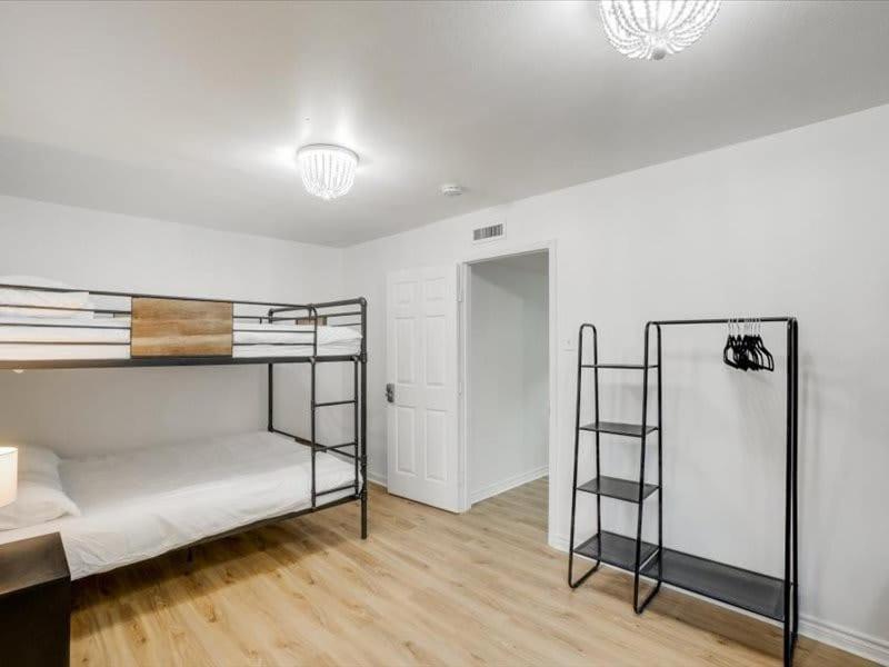 Posh 6br 2,5ba With Pool, Media-game & Hot Tub