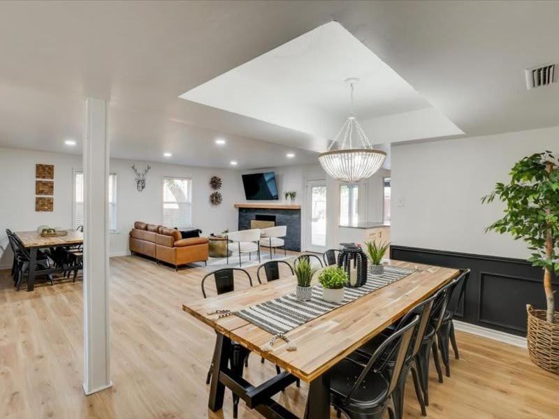 Posh 6br 2,5ba With Pool, Media-game & Hot Tub