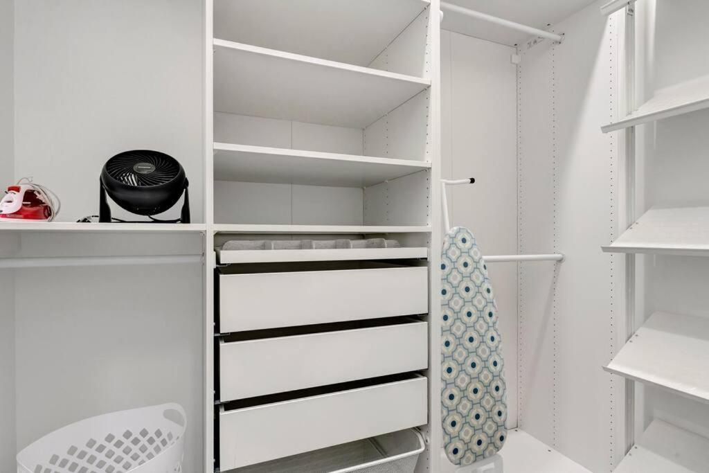 Charming 3-bedroom L 5 Mins To Aa Arena *