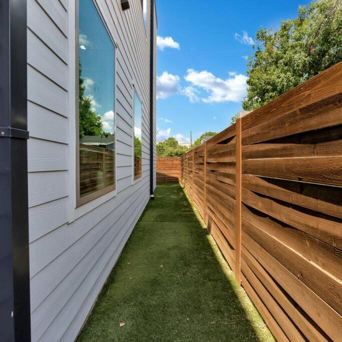 Charming 3-bedroom L 5 Mins To Aa Arena