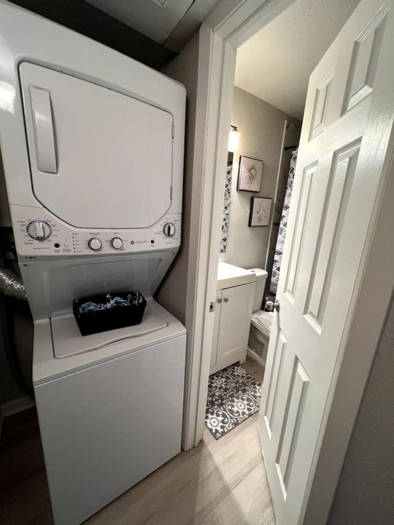 Downtown Luxe Urban Haven 1bd Retreat *