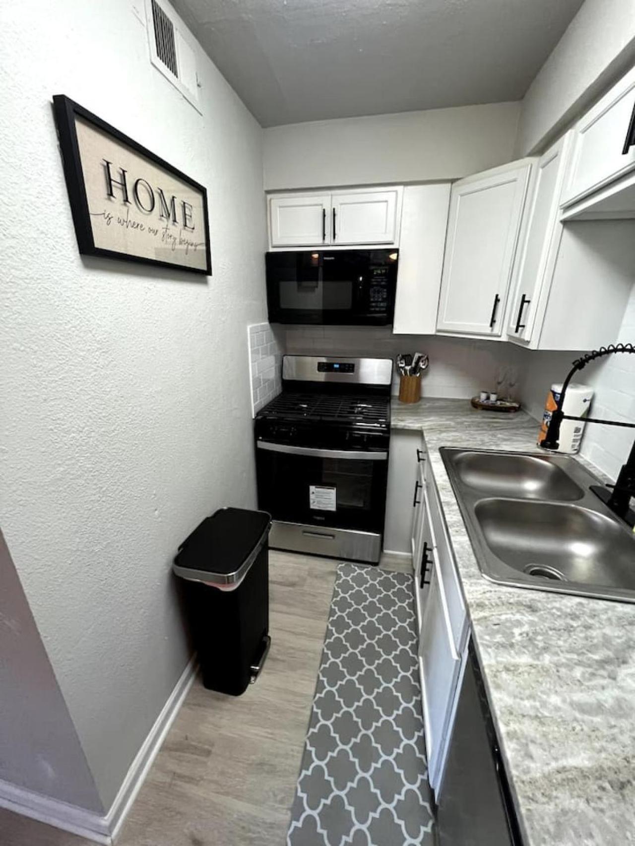 Downtown Luxe Urban Haven 1bd Retreat