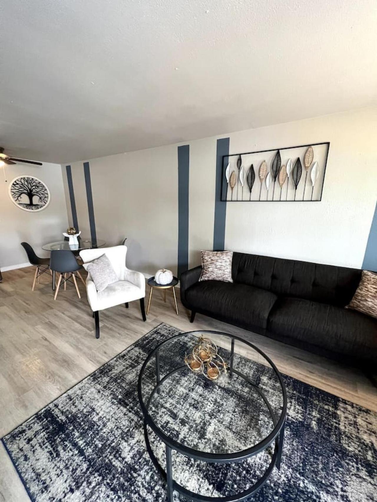 Downtown Luxe Urban Haven 1bd Retreat *