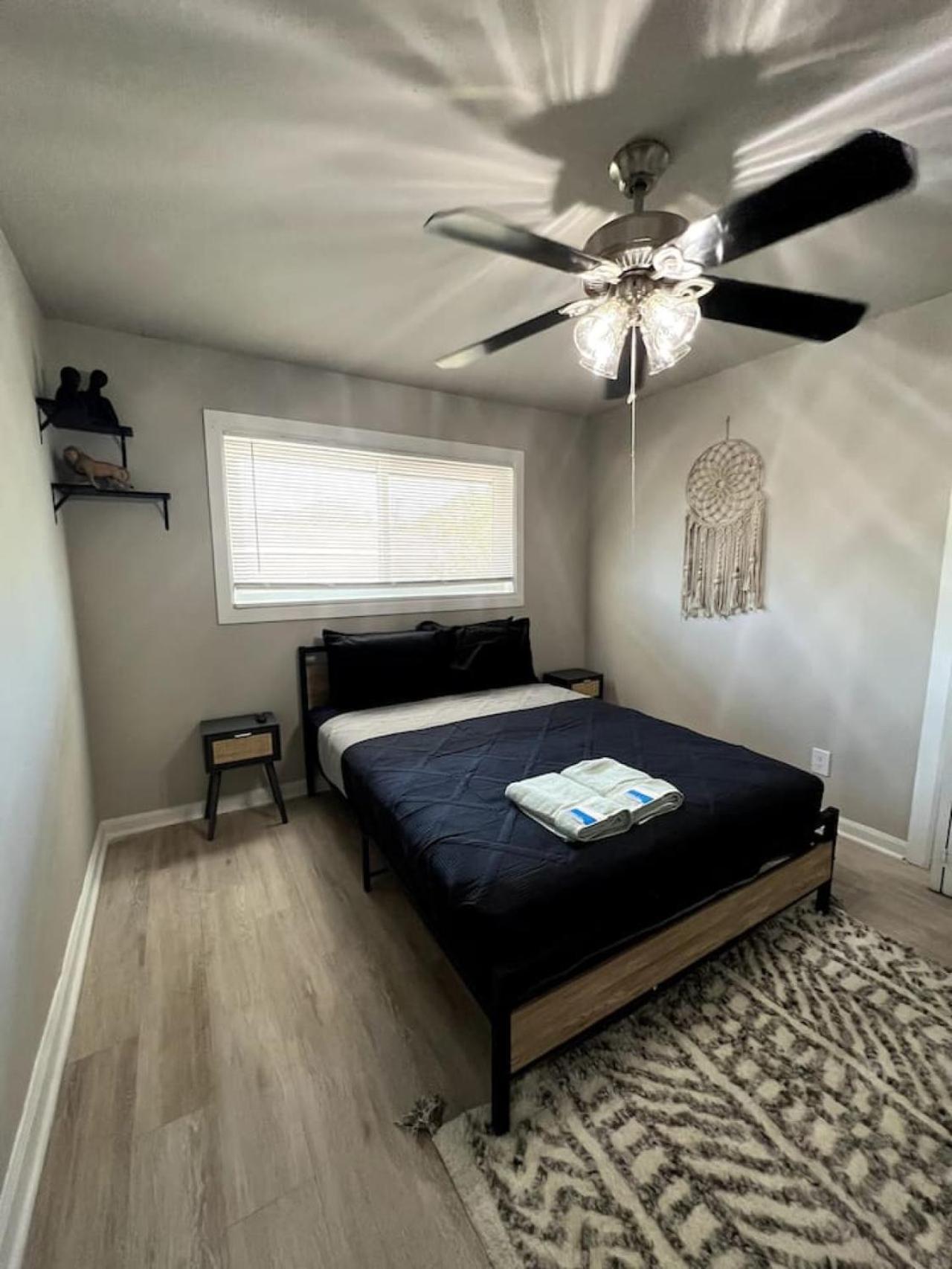 Apartment Downtown Luxe Urban Haven 1bd Retreat *