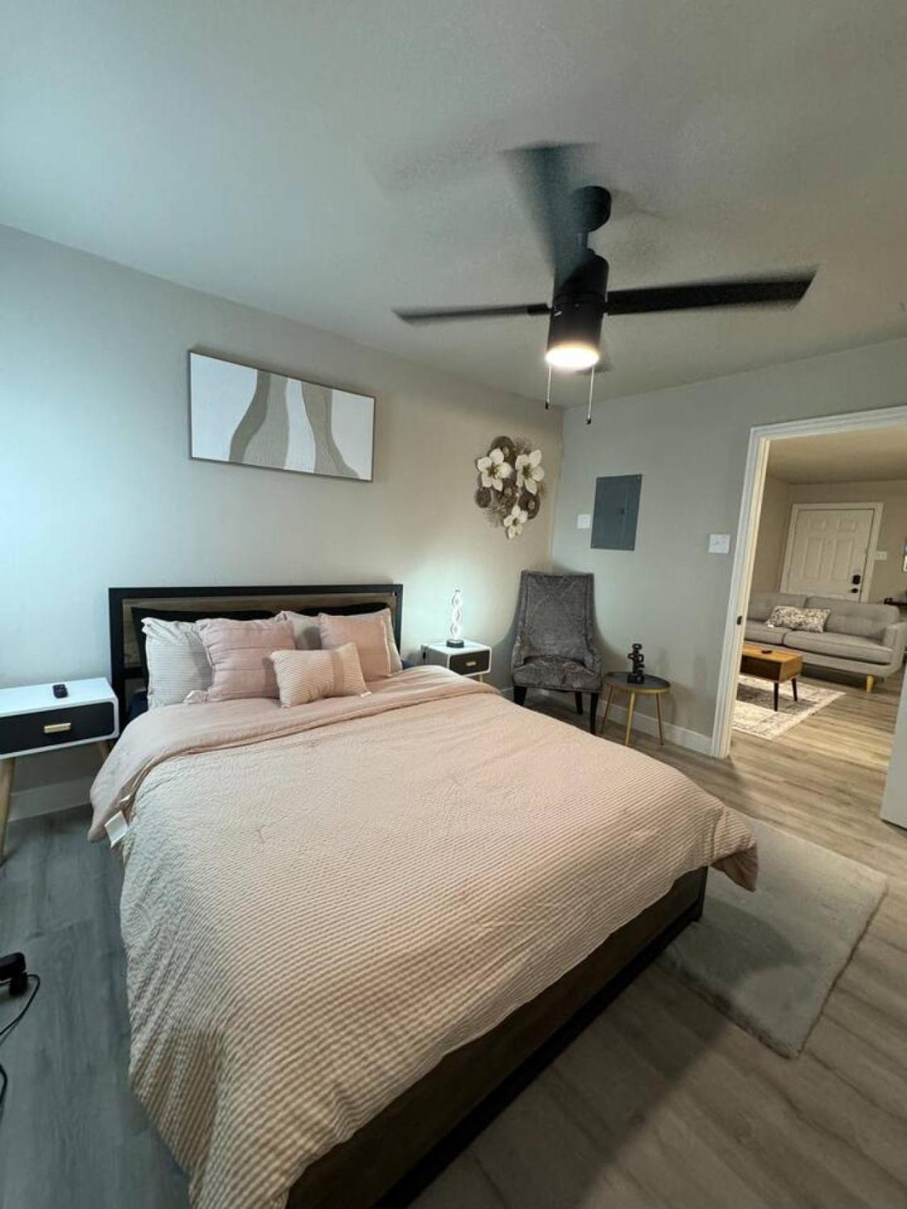 Dt L Cozy Abode 1bd *