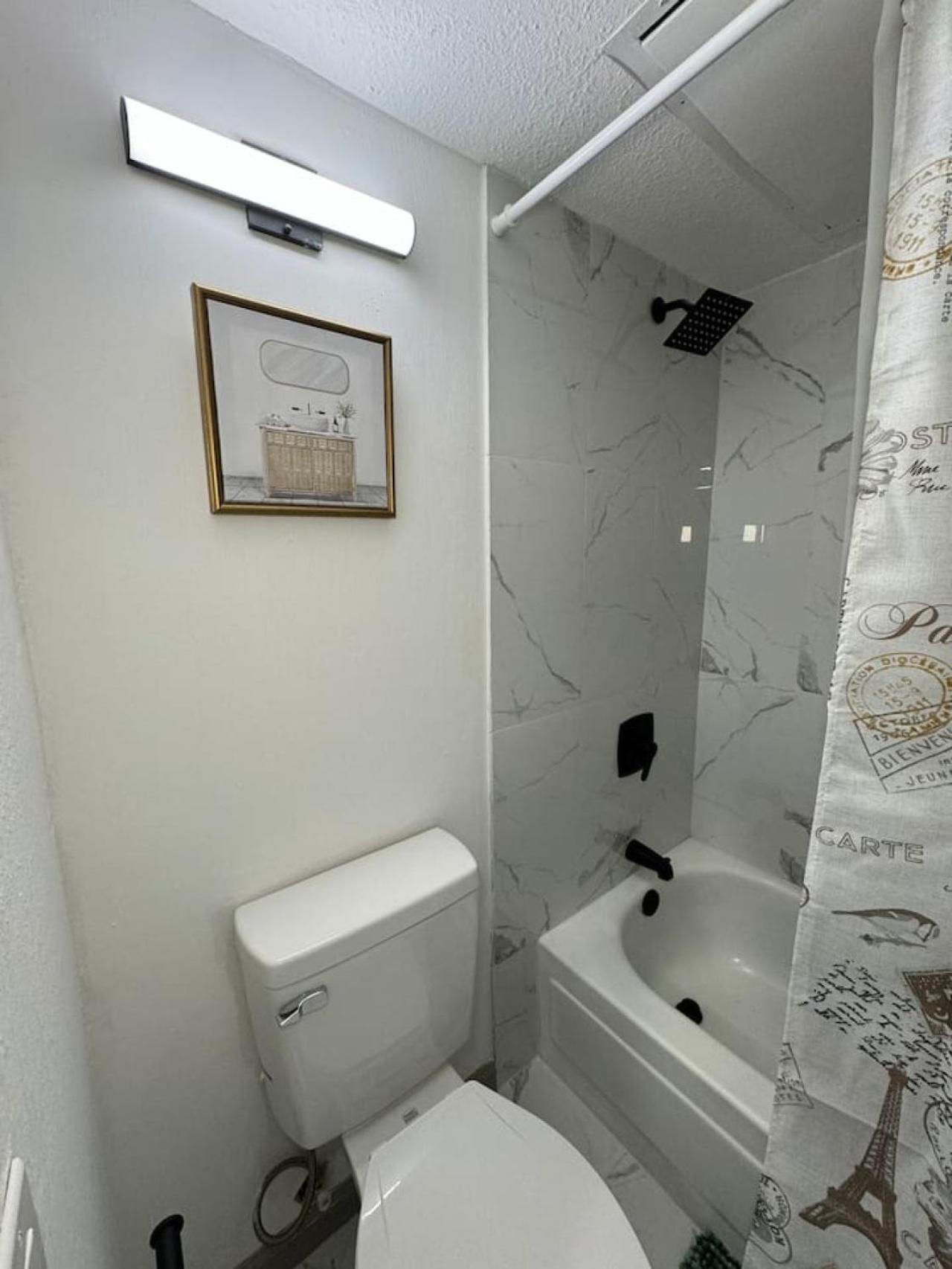 Apartment Downtown Boho Gem 5 Min From Field 1bd