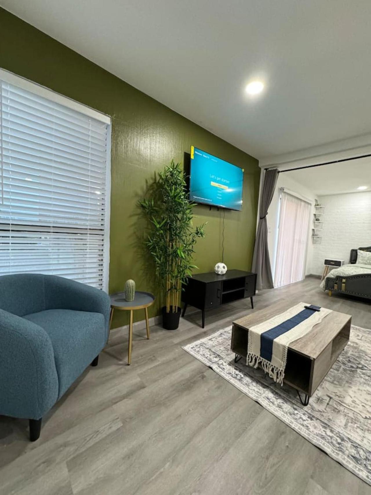 Downtown Boho Gem 5 Min From Field 1bd Apartment