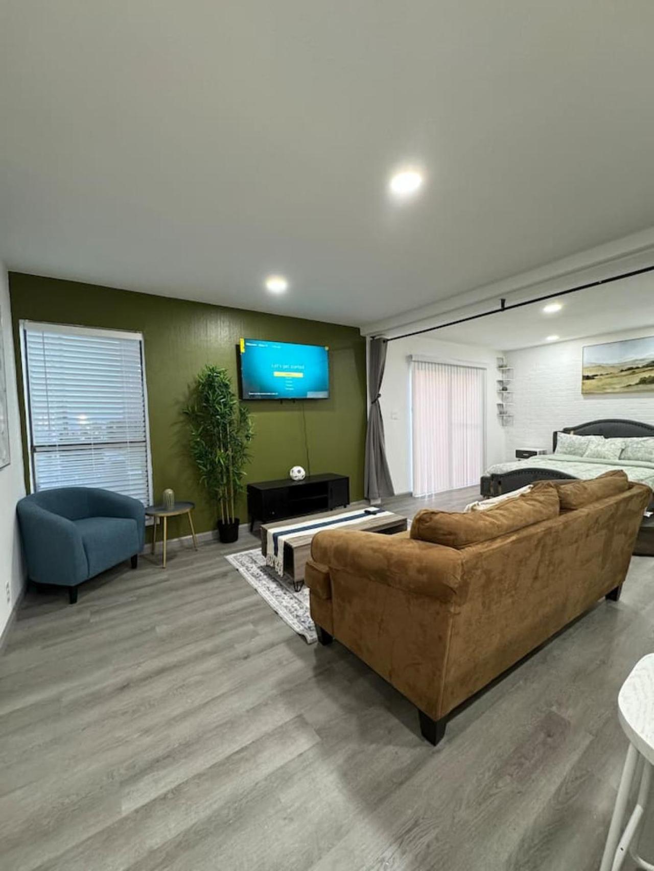 Downtown Boho Gem 5 Min From Field 1bd Apartment Dallas