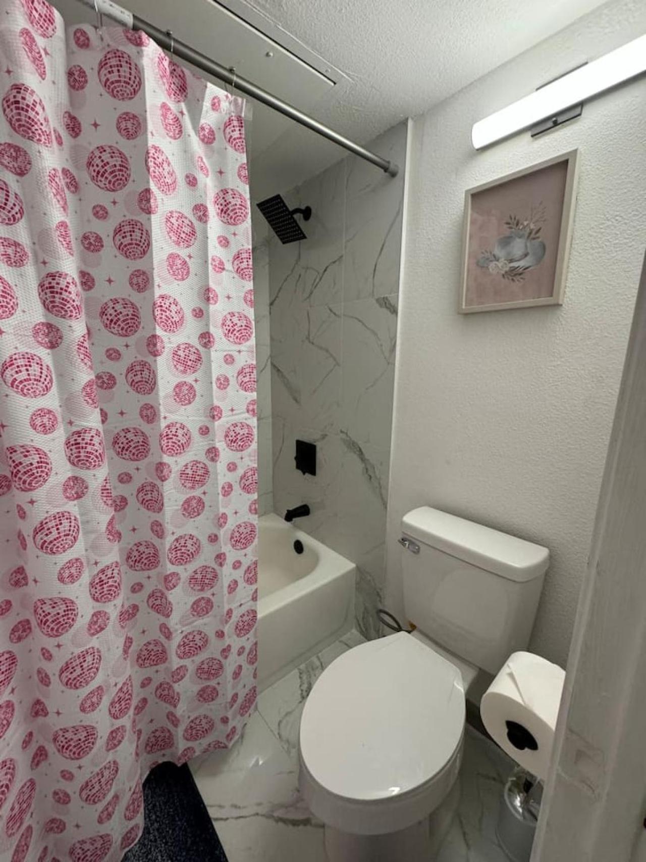 Apartamento Dt L 2bd Cozy Abode L 5 Min From Field Dallas