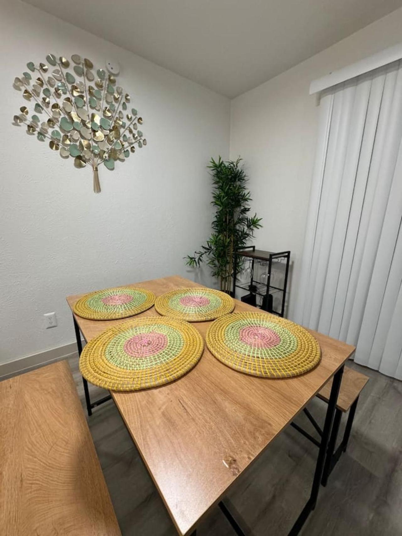 Dt L Modern Abode 1bd Apartment *